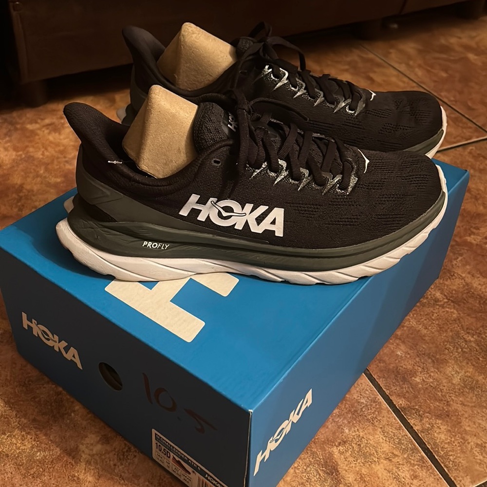 Hoka one one